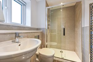 En-Suite- click for photo gallery